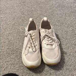 Banana Republic Cream Sneakers